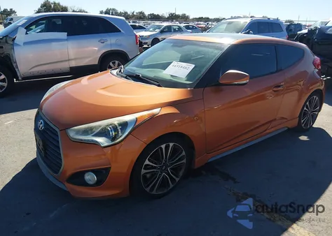 2016 Hyundai Veloster Turbo z USA, uszkodzony, nr VIN KMHTC6AE4GU278190